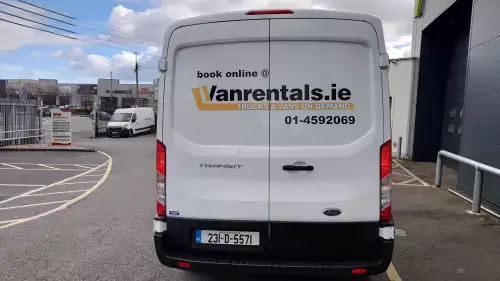 Hire Truck with 750kg Tail Lift